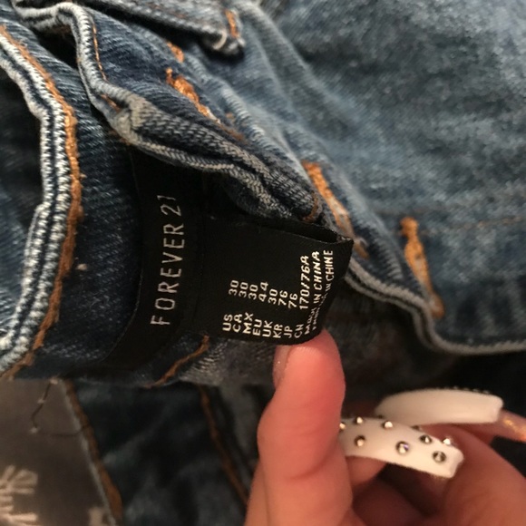 High waisted shorts - Picture 3 of 3